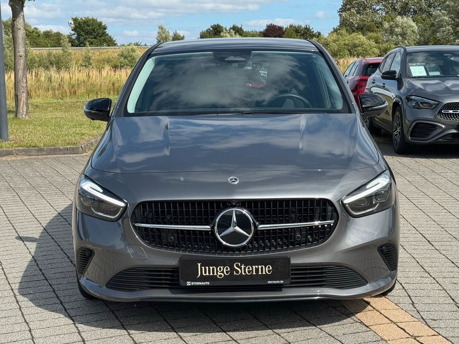 Mercedes-Benz B 180 Progressive/Navi/Distronic/Keyless-Go/Klim imagem 2