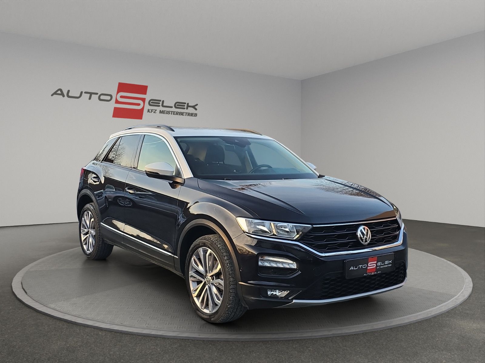 Fahrzeugabbildung Volkswagen T-Roc IQ.DRIVE AUS 1.HAND TOP ZUSTAND