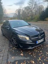 Mercedes-Benz CLA 200 AMG Line AMG Line - Mercedes-Benz CLA 200 aus 2013
