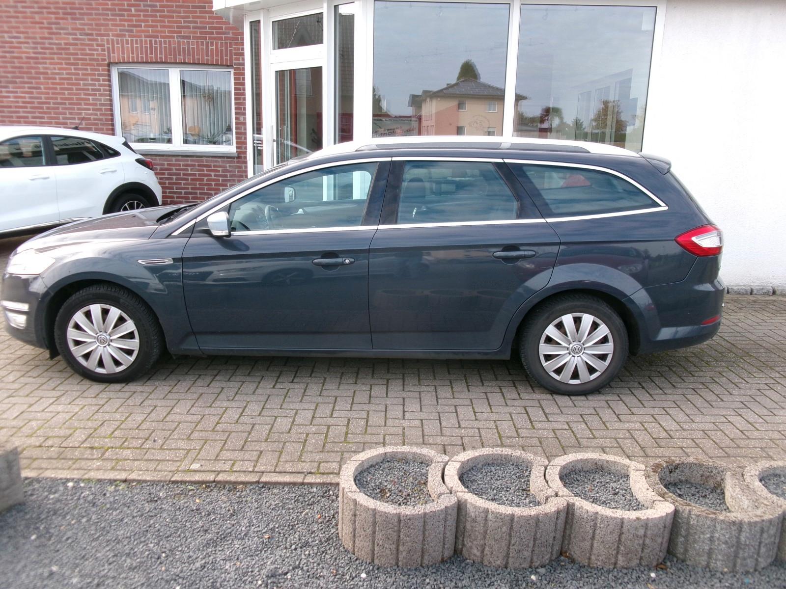 Ford Mondeo 2011 — photo 10