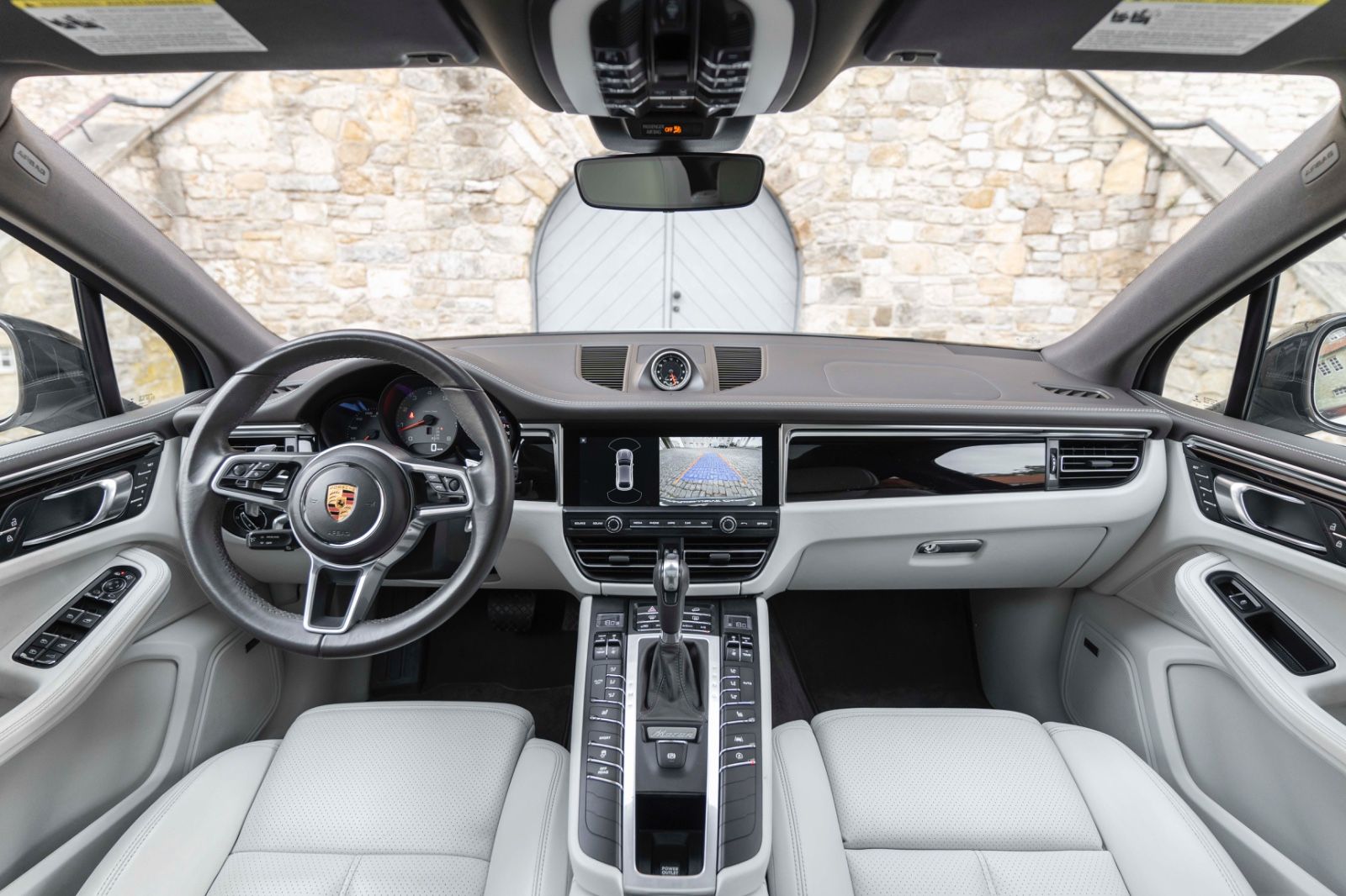 Fahrzeugabbildung Porsche Macan S BOSE LED KAM CHRONO PANO CARPLAY