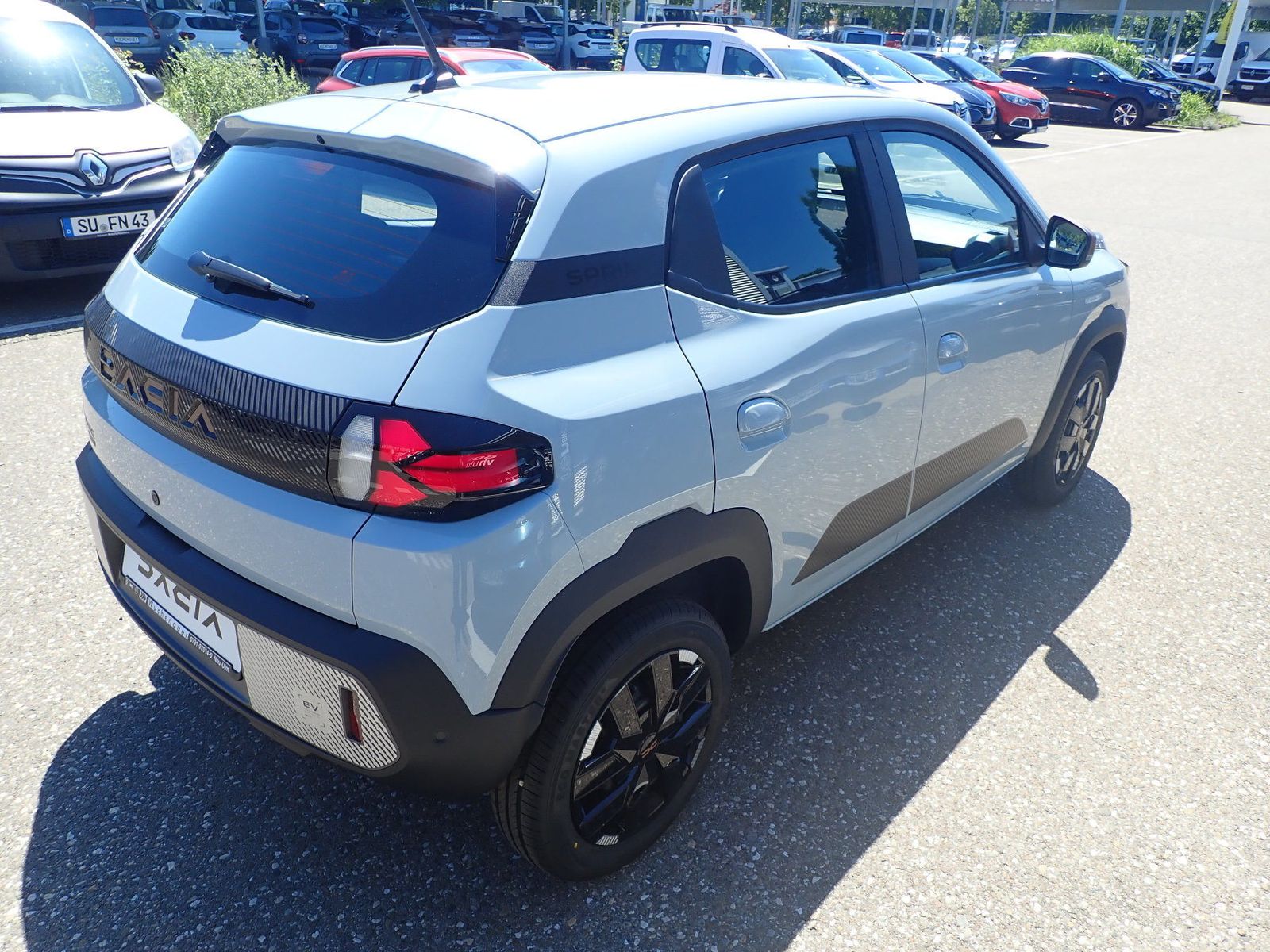Fahrzeugabbildung Dacia Spring Extreme electric 100
