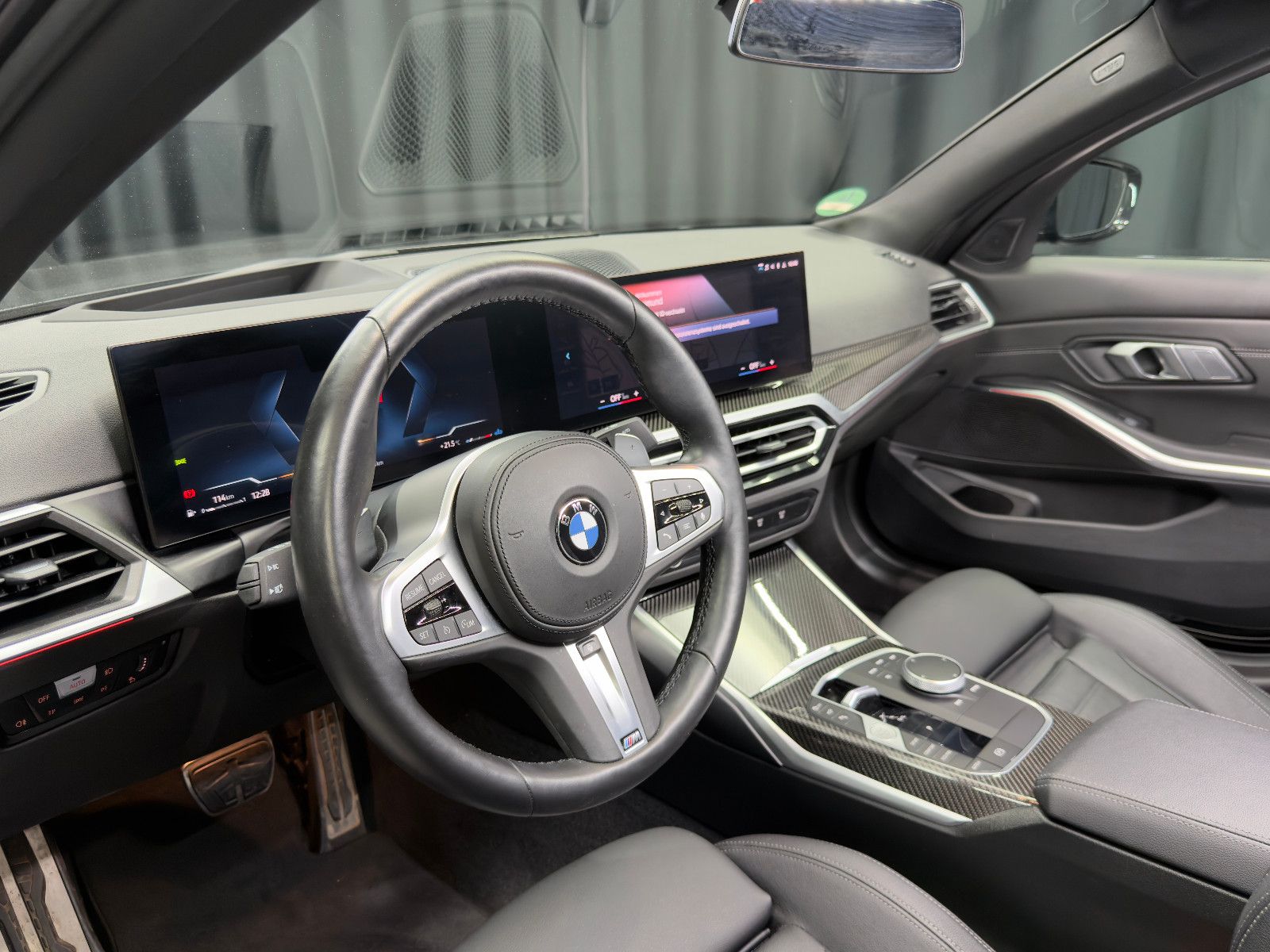 Fahrzeugabbildung BMW M340i xDrive Limousine |HiFi|360°|HuD