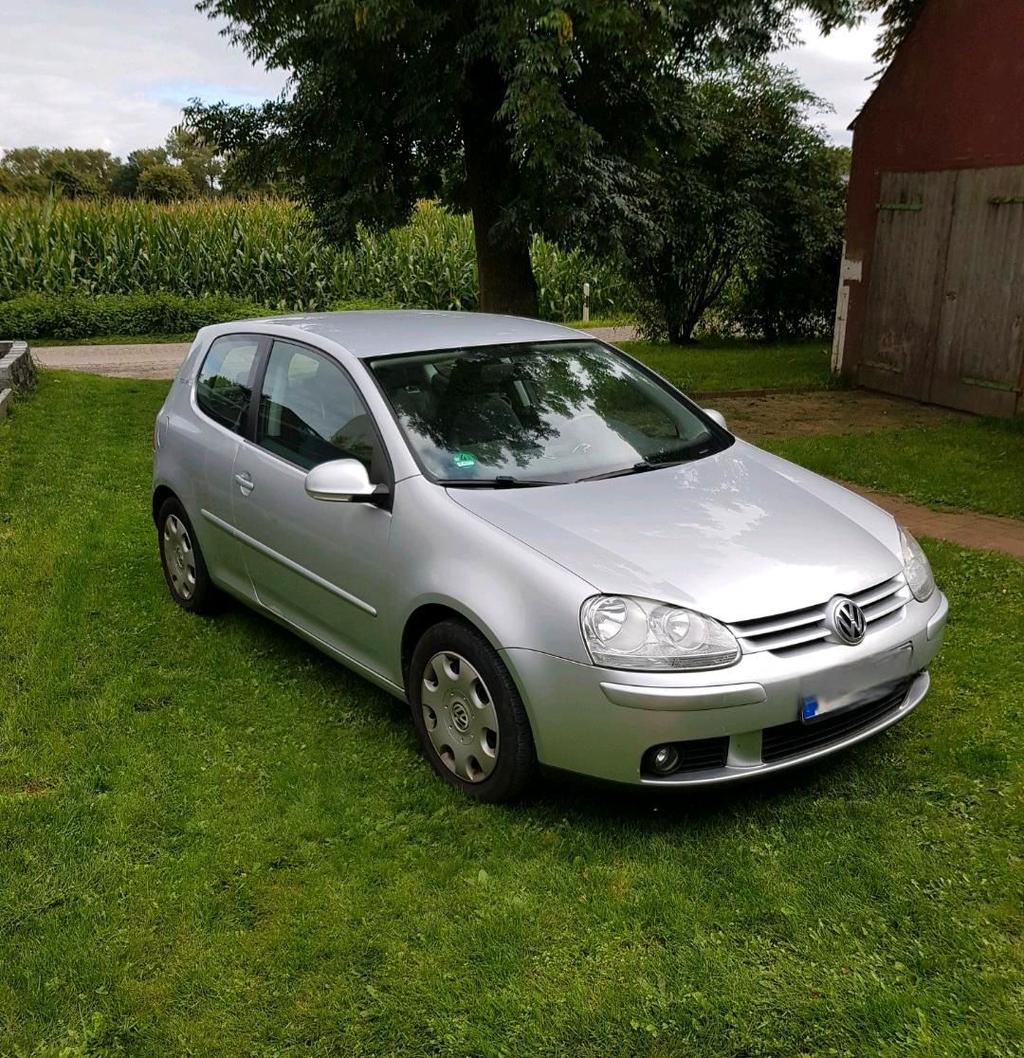 Volkswagen VW Golf 1,4 Tour mit  Austauschmotor 86500 km