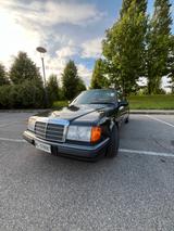 Mercedes-Benz 300 E 24v  - Mercedes-Benz 300: 300e