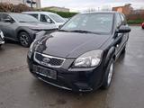 Kia Rio 1.4 Attract - Kia Rio mit Benzin-Antrieb: Kleinwagen, 1.4
