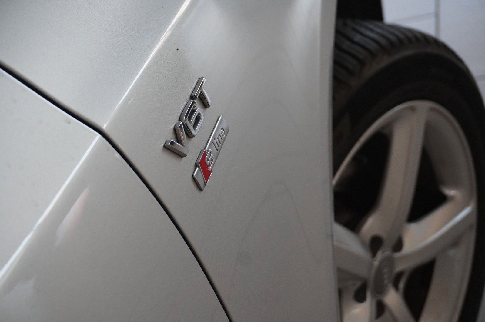 Fahrzeugabbildung Audi Q5 3.0 TDI V6 S-LINE QUATTRO NAVI/BI-XENON/SPORT