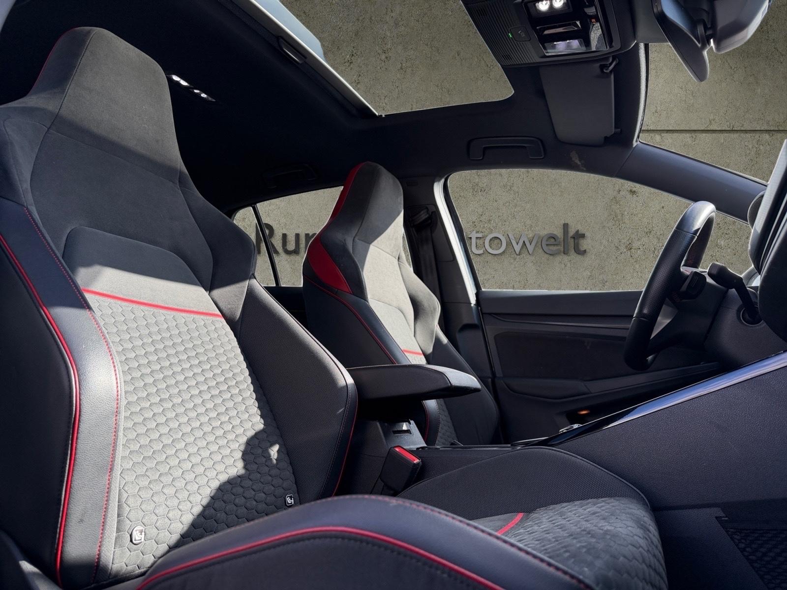 Volkswagen Golf VIII Lim. GTI Clubsport *RFK*NAVI*HU-D*PANO, миниатюра 15