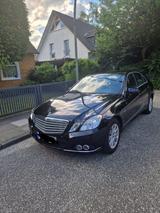 Mercedes-Benz E 200 CDI BlueEFFICIENCY ELEGANCE ELEGANCE - Mercedes-Benz E 200: Limousine, Cdi Blueefficiency