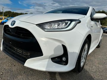 Toyota Yaris - 1