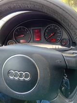 Audi A4 2.0 multitronic Avant - - Audi A4 aus 2002: Kombi