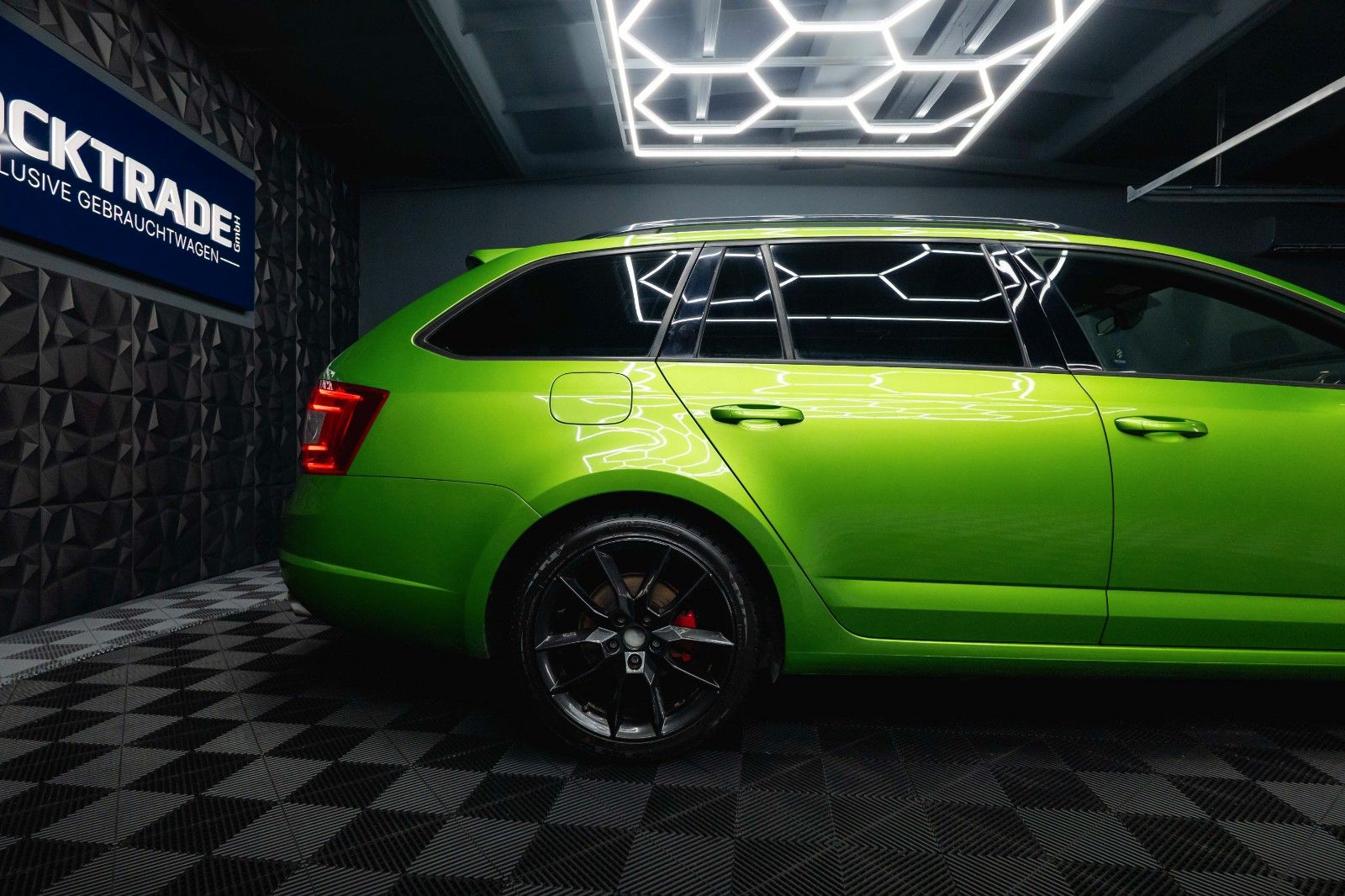 Fahrzeugabbildung SKODA Octavia Combi RS Performance *1.Hand*LED*CarPlay