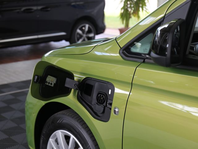 Volkswagen Caddy eHybrid DSG LED NAVI ACC AGR KAMERA AHK