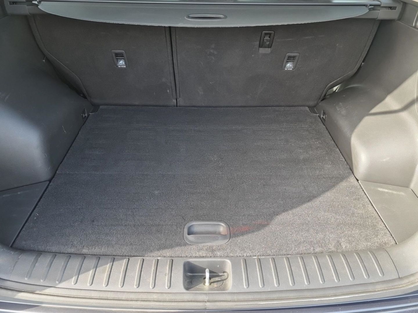 Fahrzeugabbildung Hyundai Tucson TREND 1.6 CRDi PANO+NAVI+PDC+KLIMA+SHZ