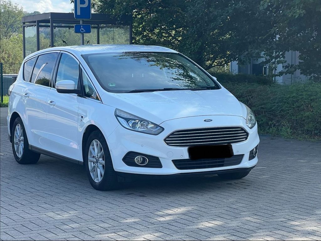 Image of Ford S-Max