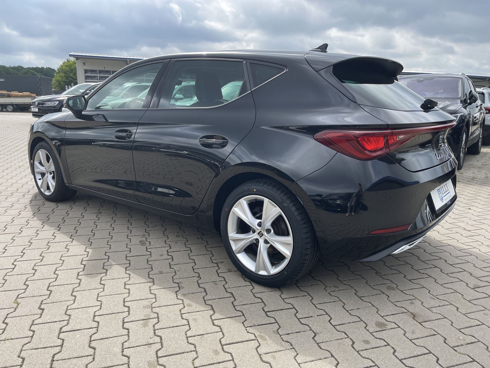 Fahrzeugabbildung SEAT Leon 2.0 TDI*FR-Line*Cam*ACC*LED*