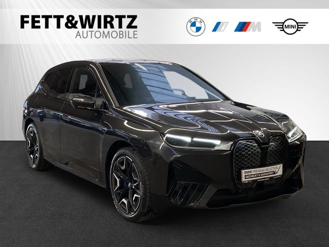 BMW iX xDrive40 Lr. 822,- br. o.Anz. 48Mon/5`Km p.A.