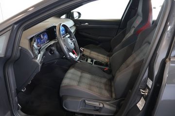 Volkswagen Golf VIII GTI 2.0 TSI AID+LED+AMBIENT+CARPLAY