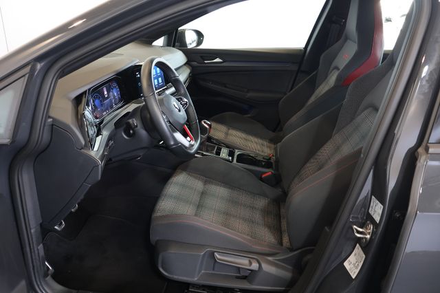 Volkswagen Golf VIII GTI 2.0 TSI AID+LED+AMBIENT+CARPLAY