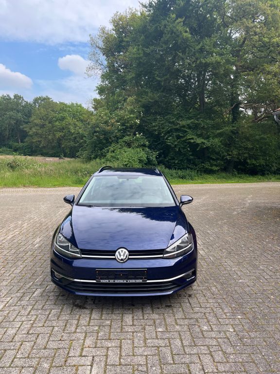 Image of Volkswagen Golf