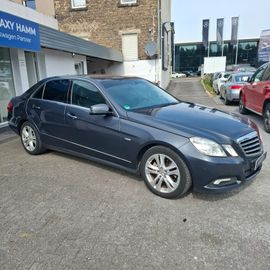 Mercedes E 200 - 4
