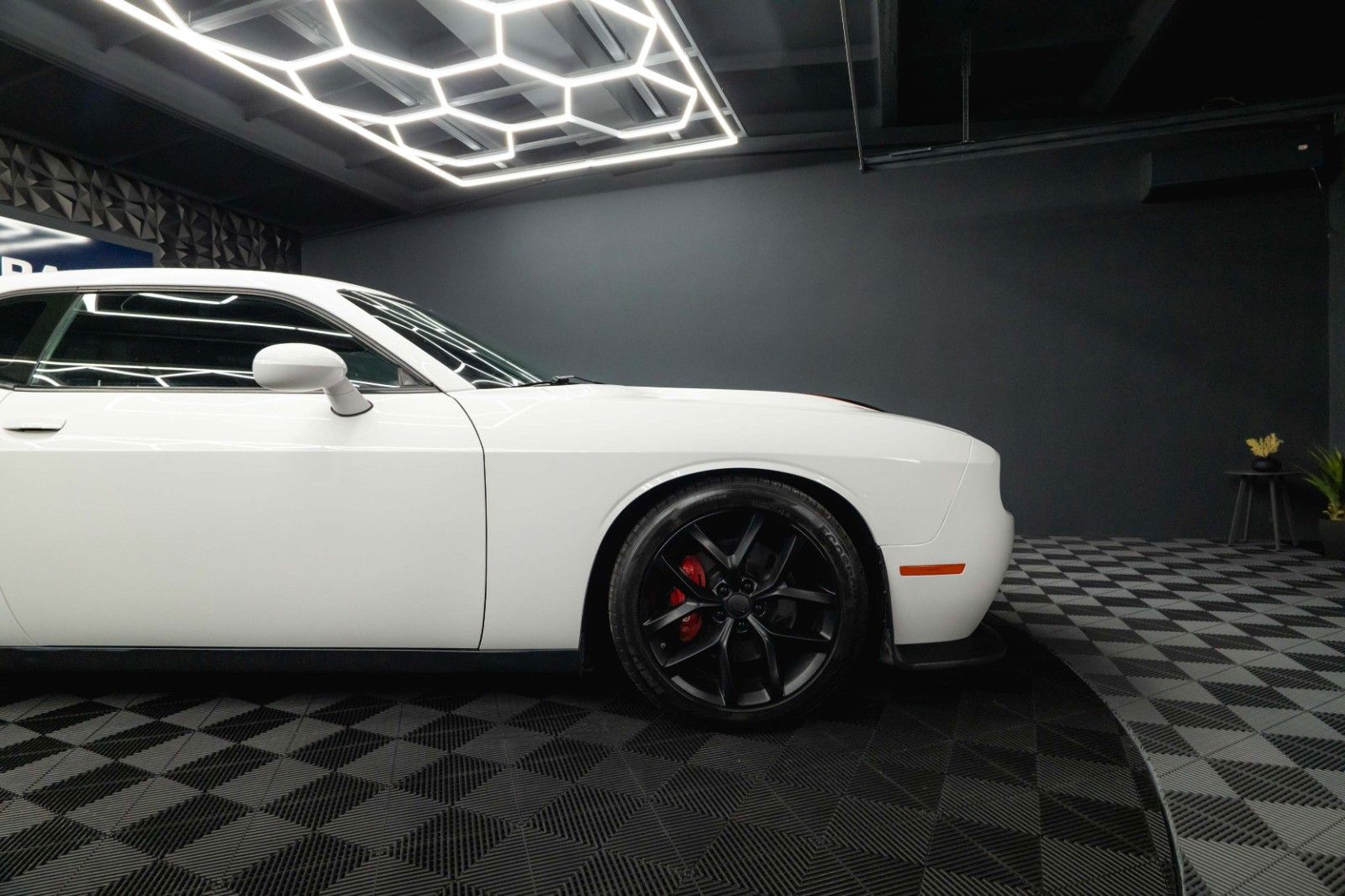 Fahrzeugabbildung Dodge Challenger 6.4 V8 SRT 392 R/T SCAT PACK LineLock