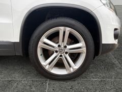 Fahrzeugabbildung Volkswagen Tiguan Lounge Sport & Style 1. Hand Kamera Navi