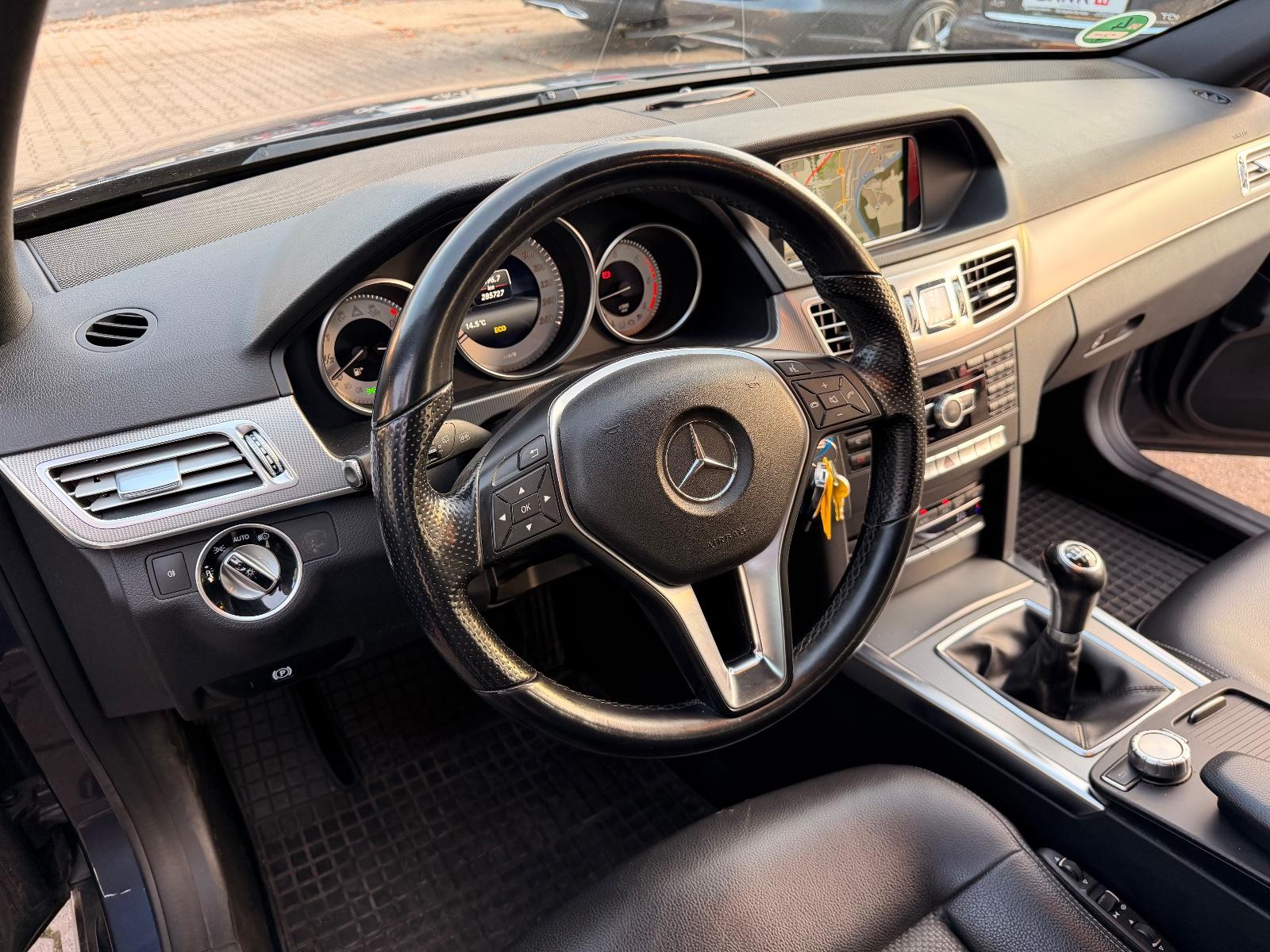 Mercedes-Benz E 220 CDI BlueEFFICNCY AVANTGARDE MANUELL 2.Hand