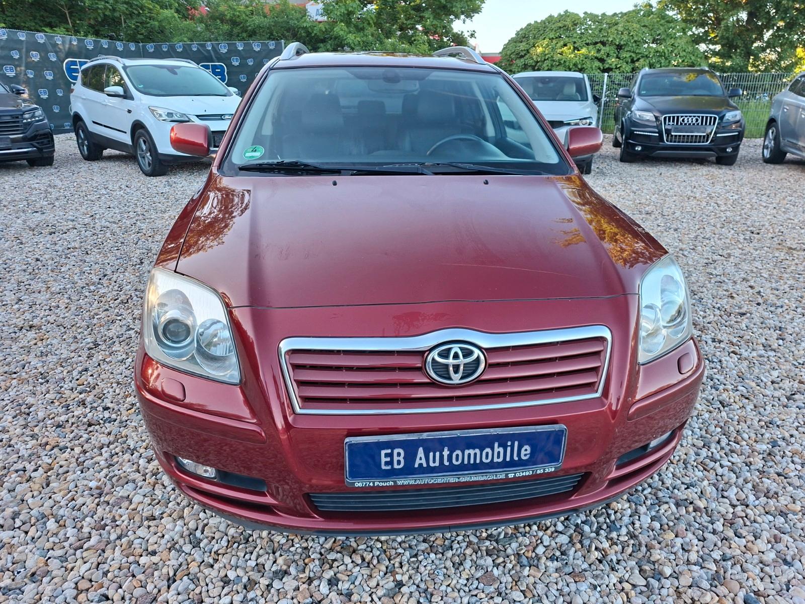 Toyota Avensis 2004 — photo 31