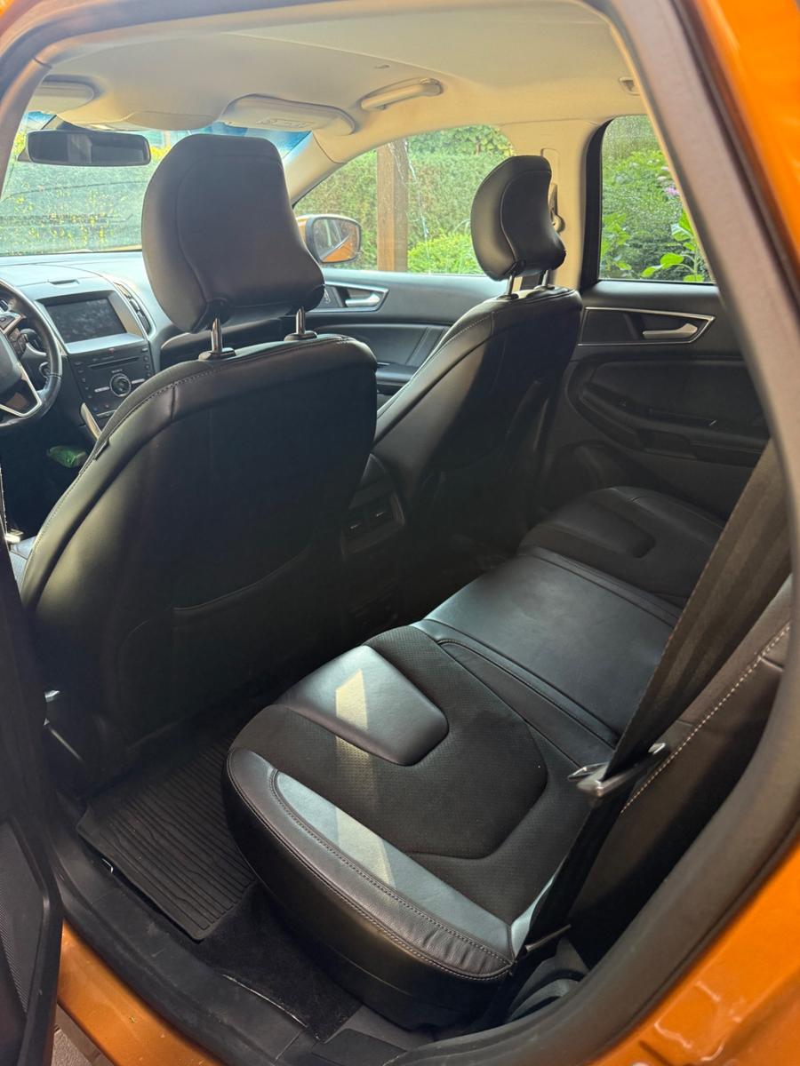 Ford Edge 2,0 l TDCi Bi-Turbo 8fach bereift,tüv 02/28