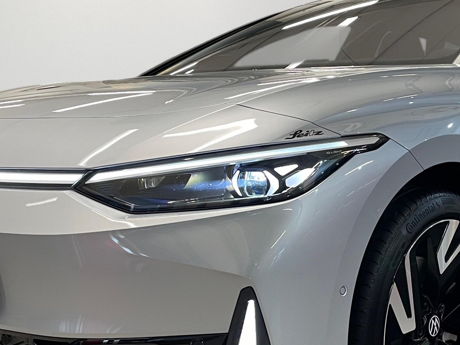Volkswagen ID.7 Tourer 4M GTX *AHK*HEAD-UP*HARMAN*PANO*MATR