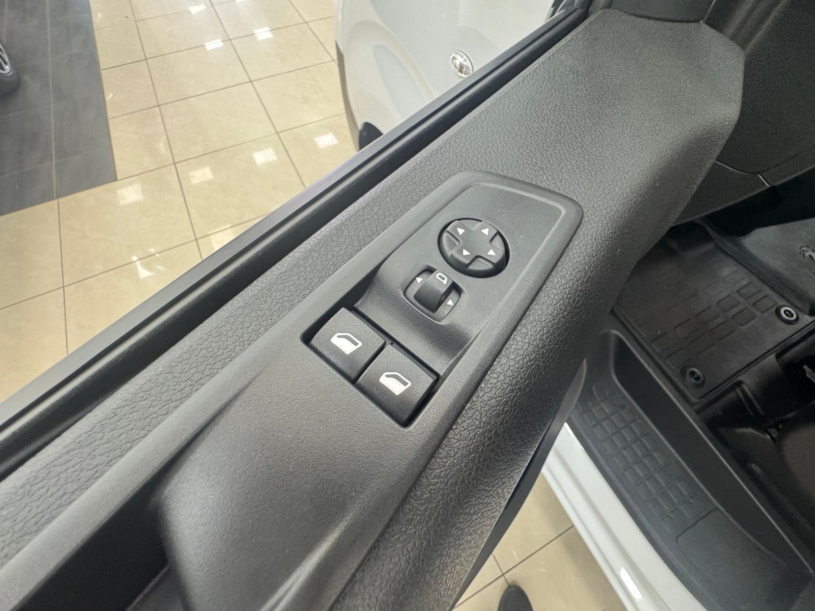 Peugeot Traveller - Bild 45