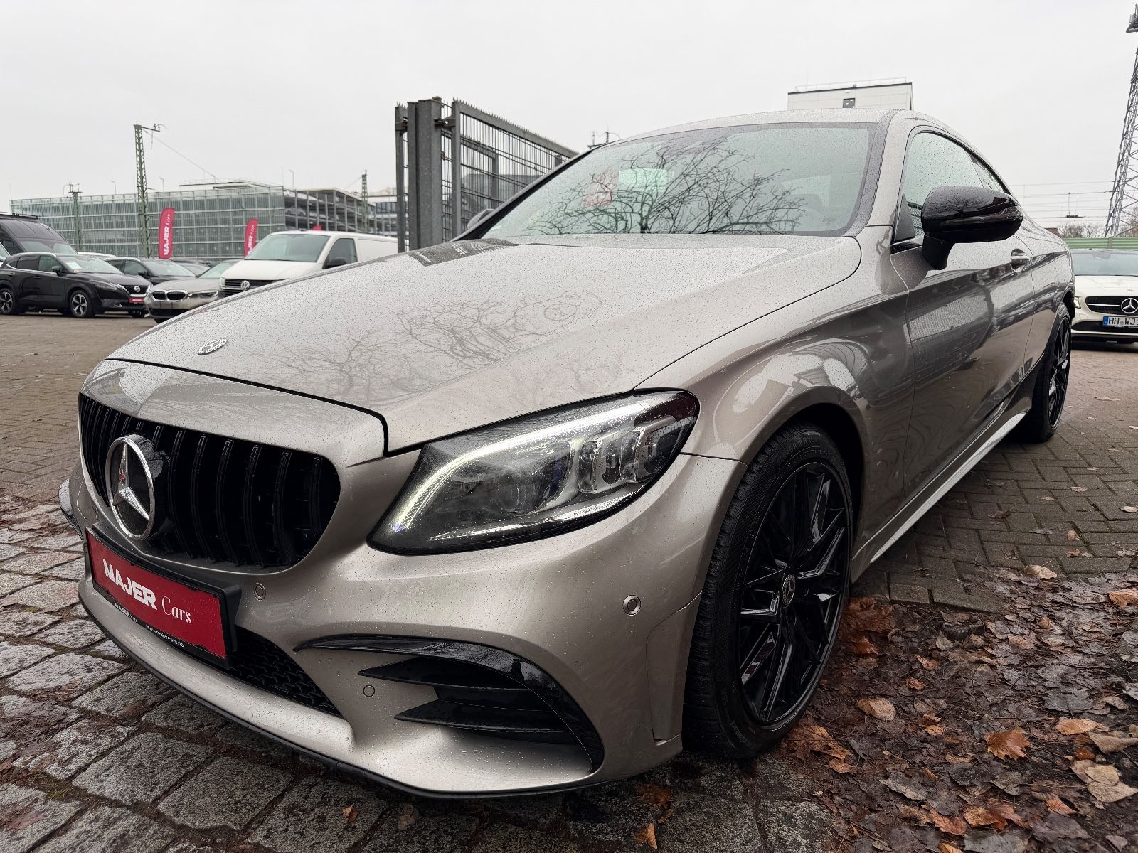 Fahrzeugabbildung Mercedes-Benz C 300 Coupe AMG Line*ACC*LEDER*LED*KAMERA*SHZ