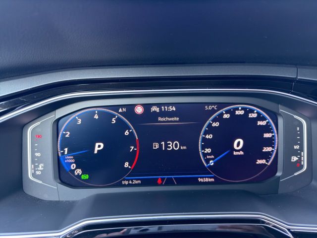 Taigo R-Line 1.5 TSI DSG Bluetooth Navi LED