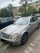 Mercedes-Benz Mercedes W211 E320 - Mercedes-Benz E 320 in Ludwigshafen
