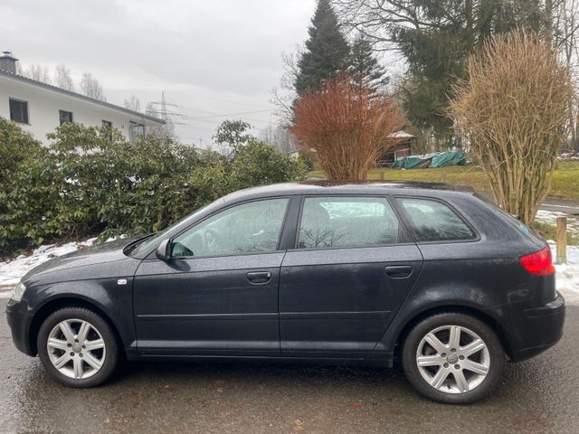 Audi A3 Sportback 1.6 Attraction tüv 09.25