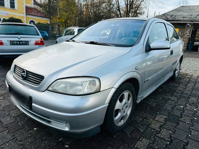 Opel Astra 1,6L wenig KM