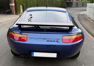 1990 Porsche 928 照片 10