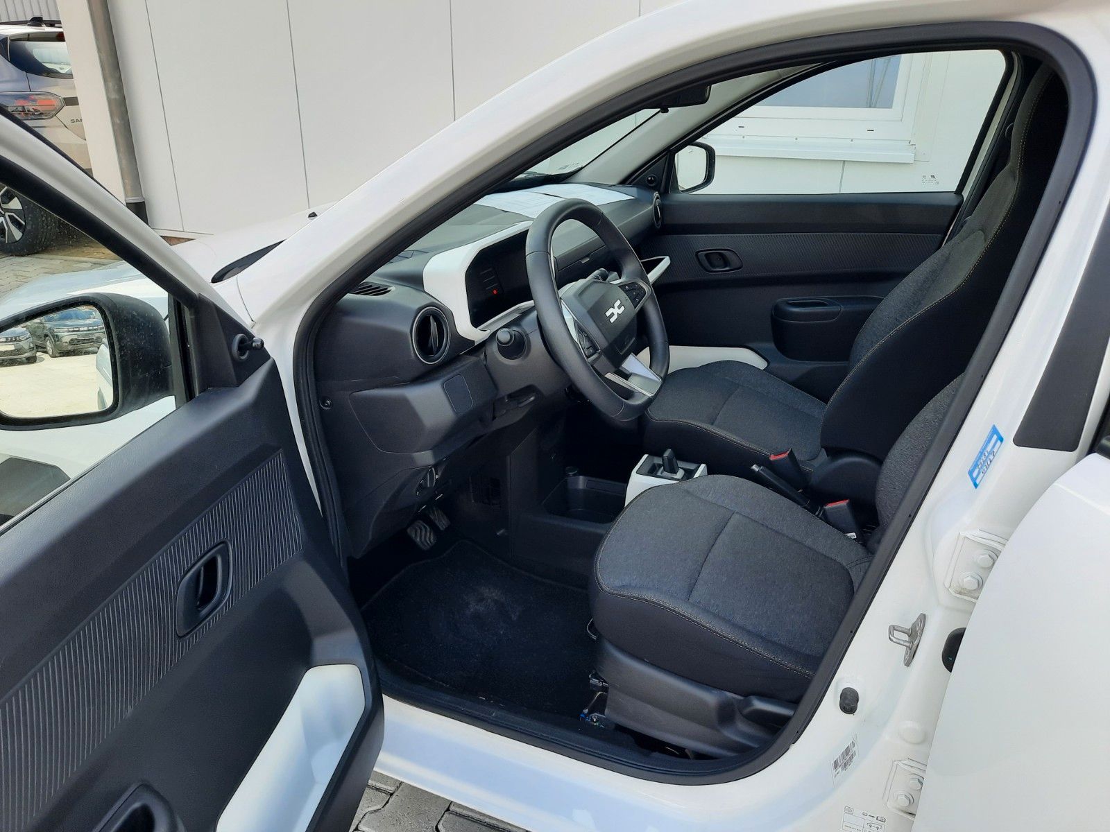 Dacia Spring - Bild 8