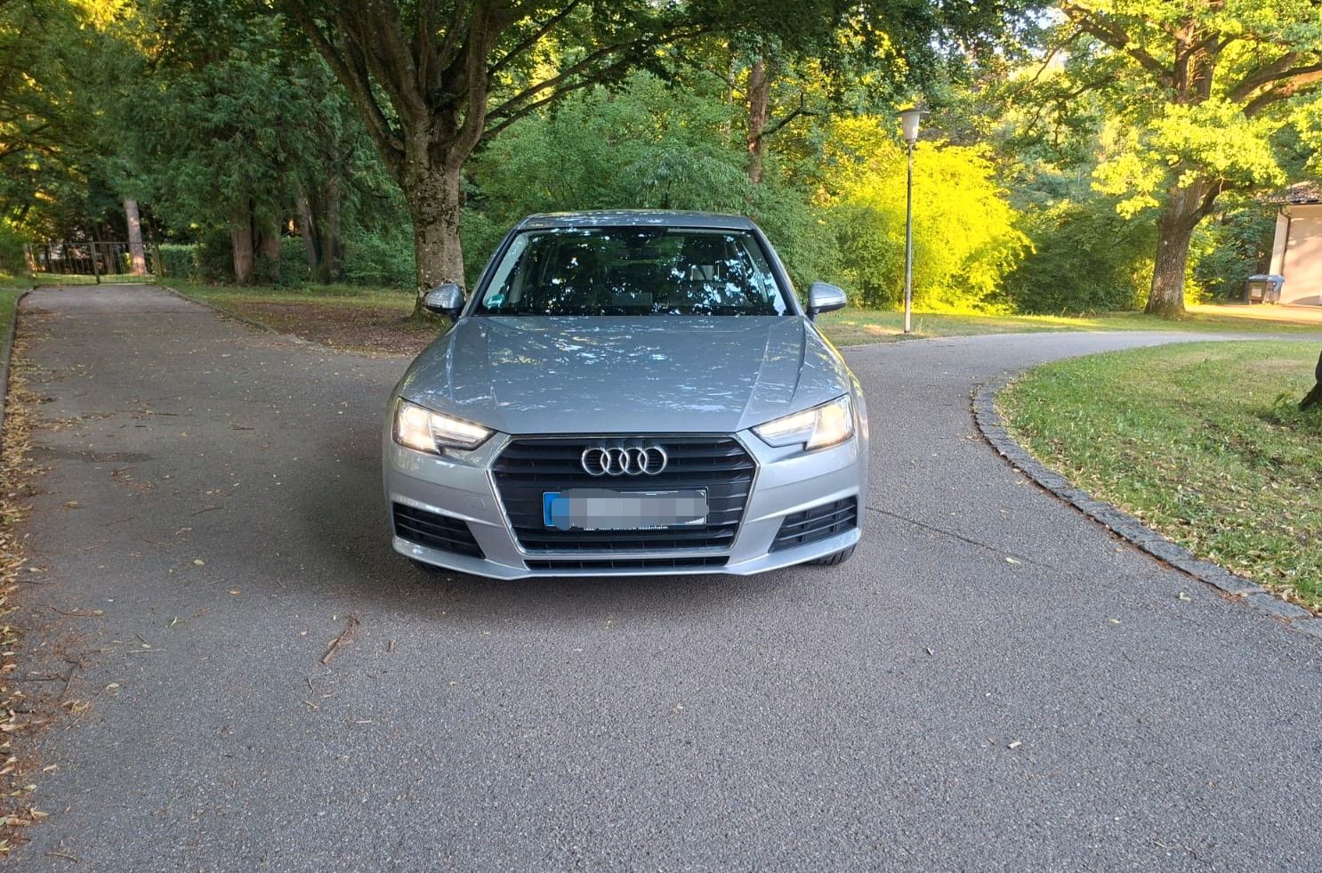 AUDI A4 2.0 TDI 