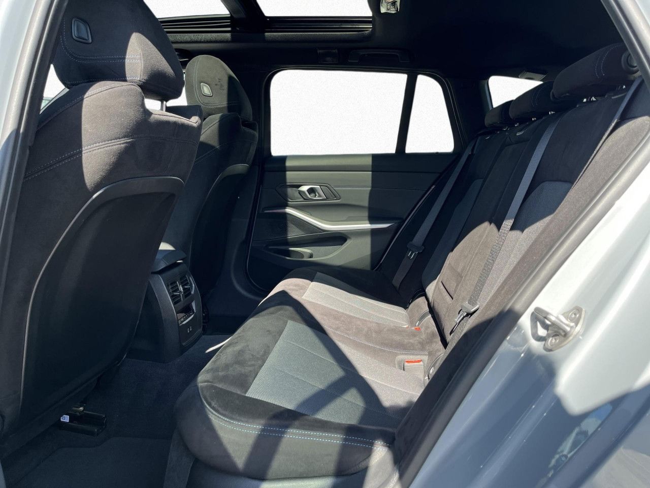 BMW 320 - Bild 17