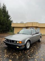 BMW Bmw e32 730i - BMW 730: E32 730i