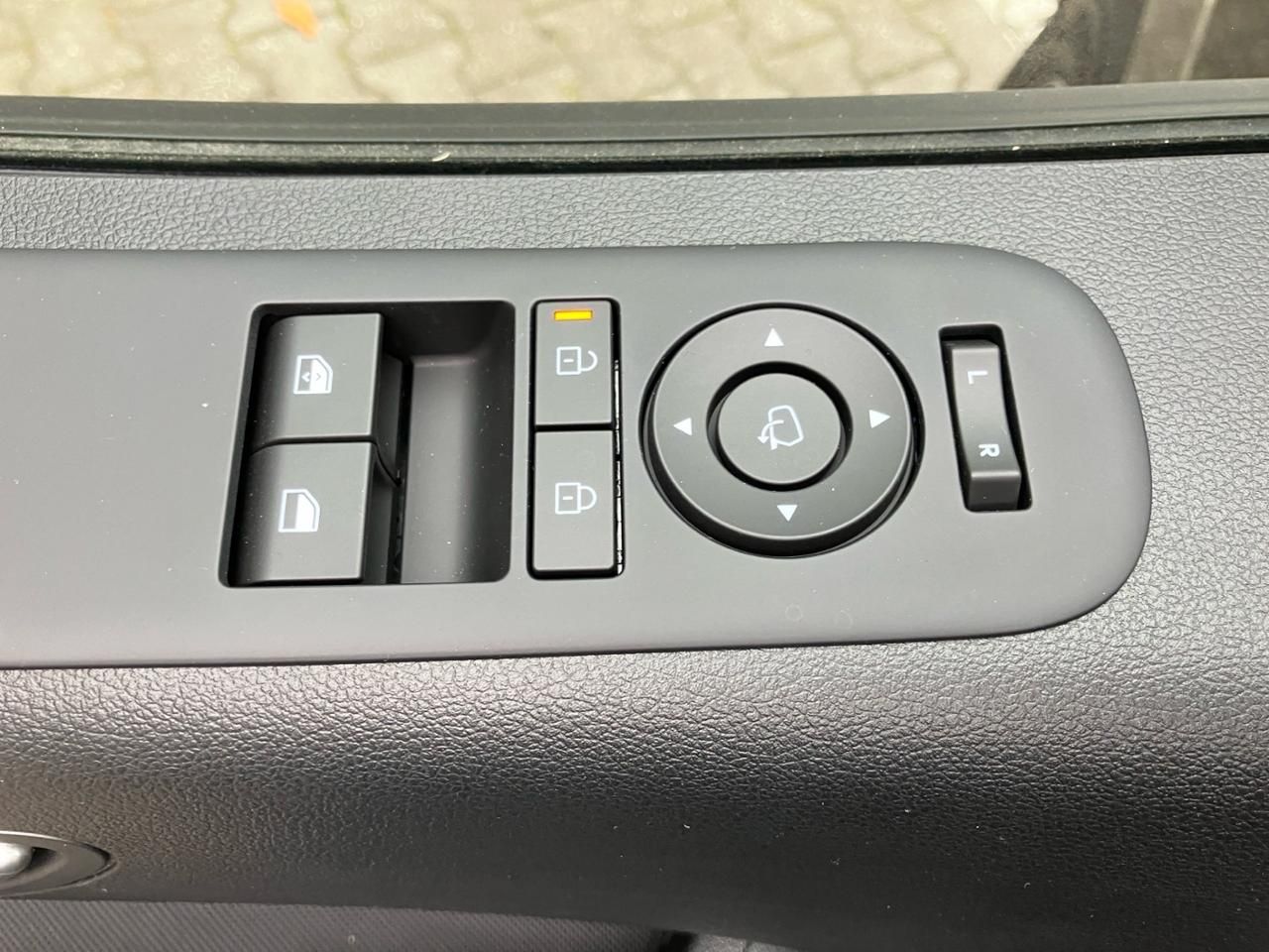 Fahrzeugabbildung Hyundai STARIA Cargo *Navi-Pak*V2L-Pak*Winter-Pak*Licht-