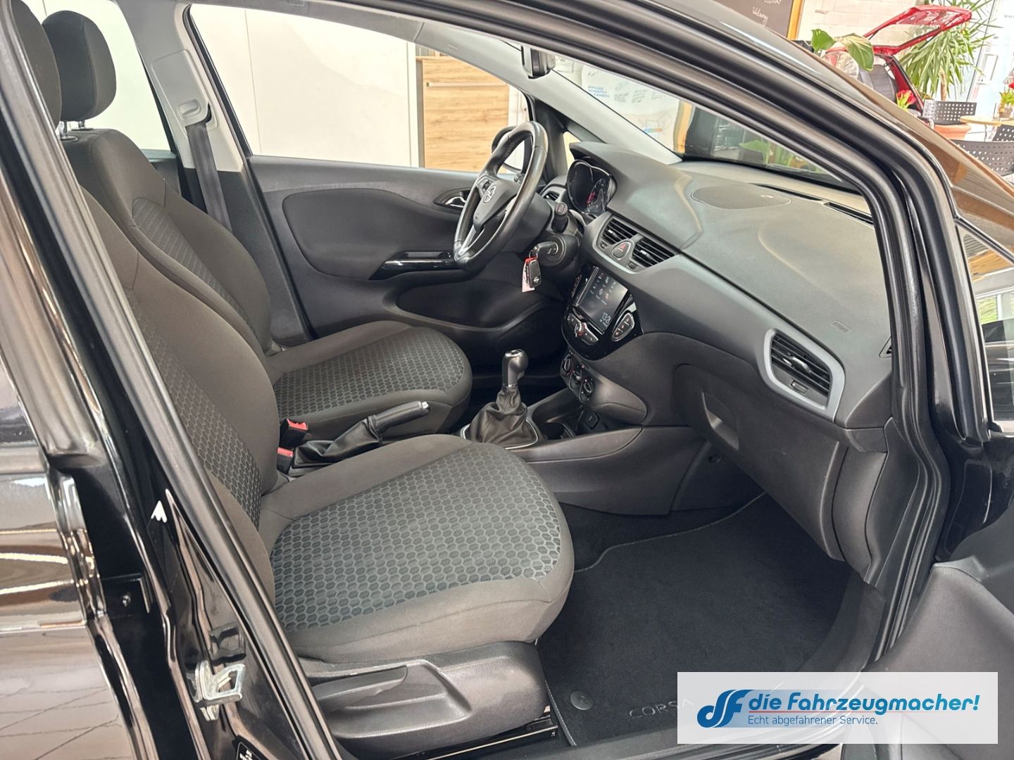 Fahrzeugabbildung Opel Corsa E Edition Navi Apple CarPlay Android Auto