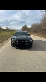 Ford Mustang GT - Ford Mustang: For