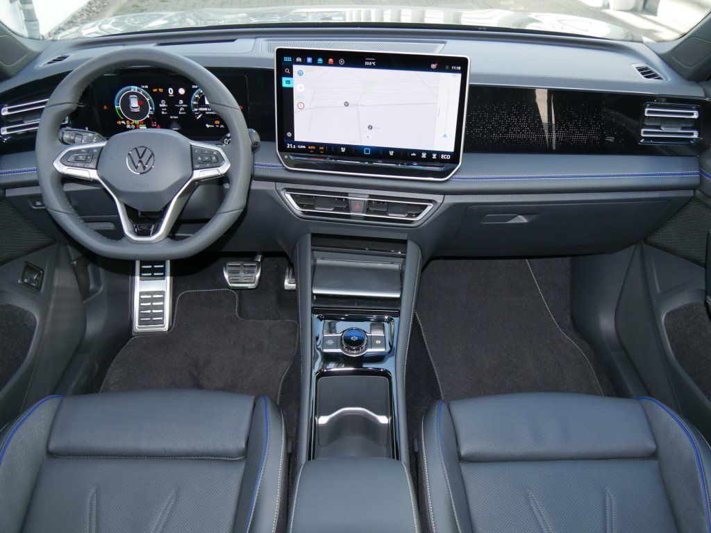 Fahrzeugabbildung Volkswagen Tiguan R-Line 1.5 TSI eHybrid DSG AHK