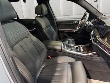 BMW X7 - 8