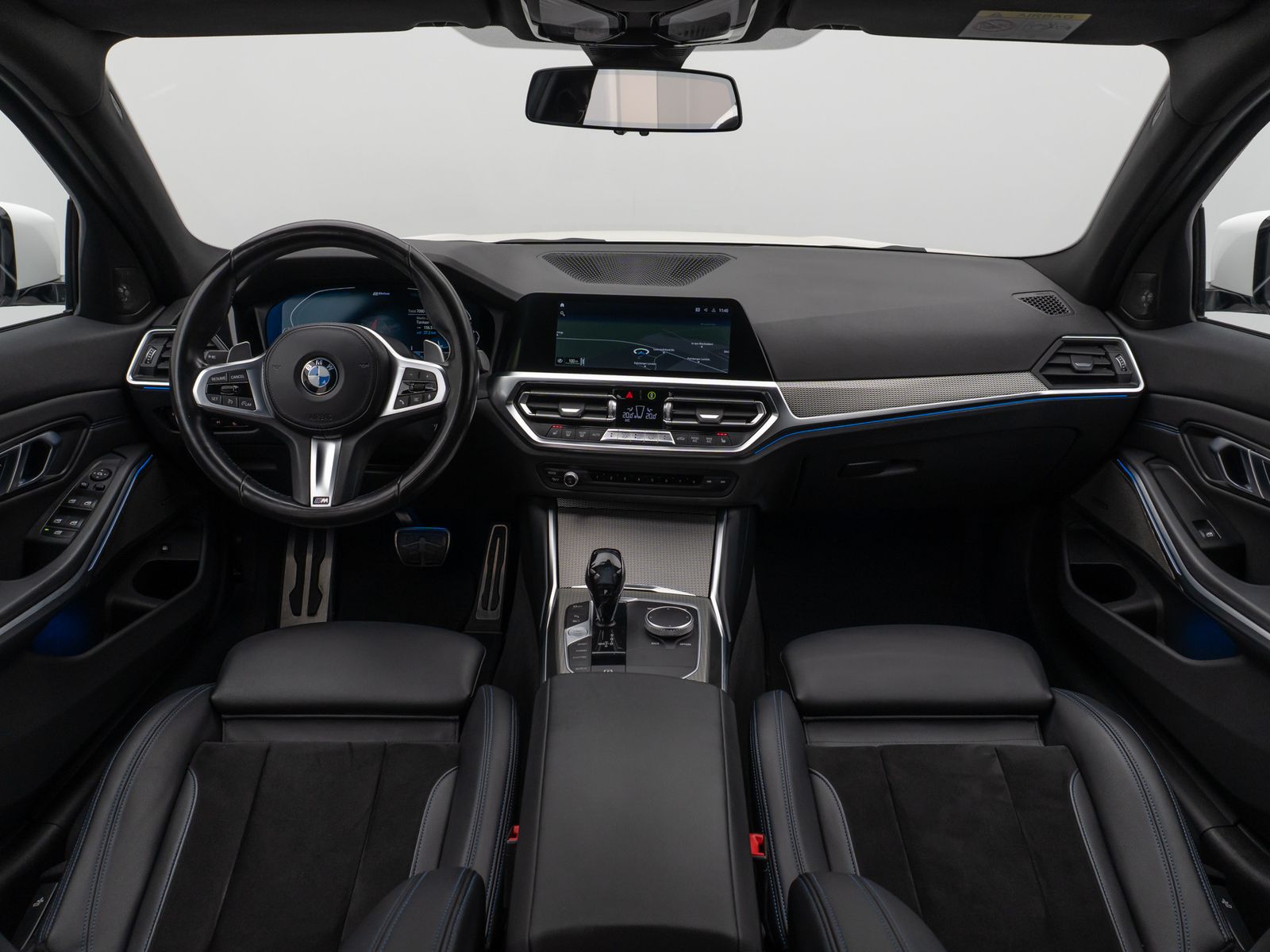 Fahrzeugabbildung BMW 320e M Sport Kamer Laser HUD DAB H/K Komfort 19"