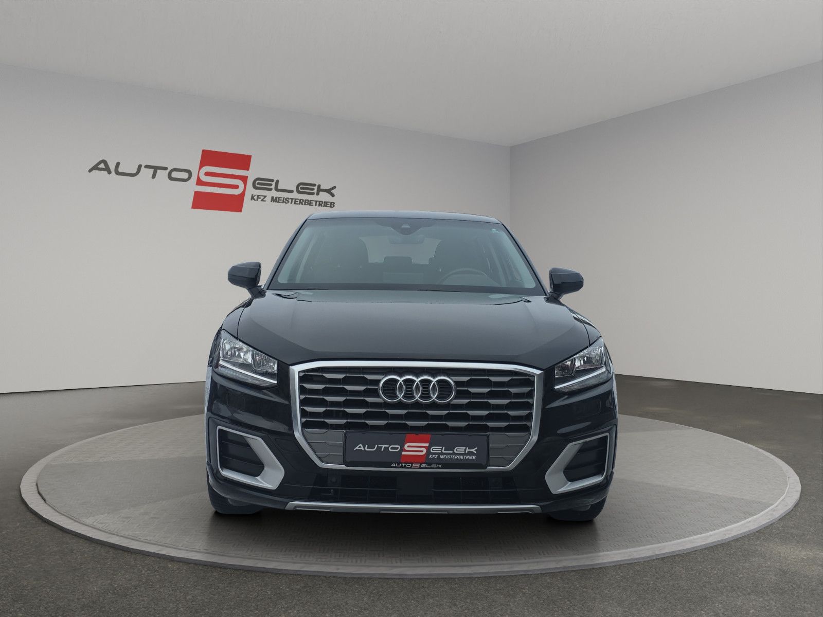 Fahrzeugabbildung Audi Q2 sport ultra  KLIMA PDC SHZ KAMERA SPURASISTEN