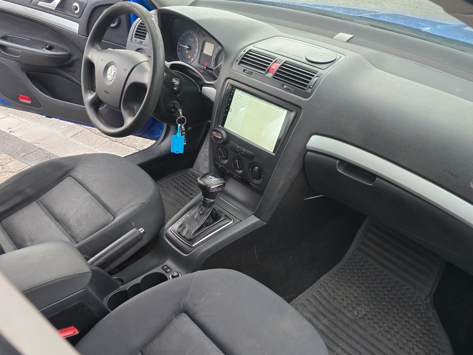 Skoda Octavia 2005 — photo 12